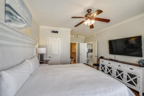Marisol Condominiums #102 by Book That Condo - image 11