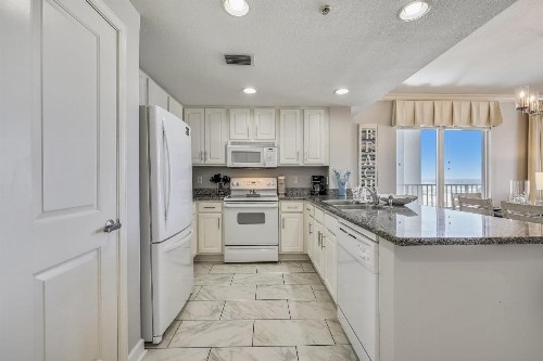 Marisol Condominiums #102 by Book That Condo - image 5