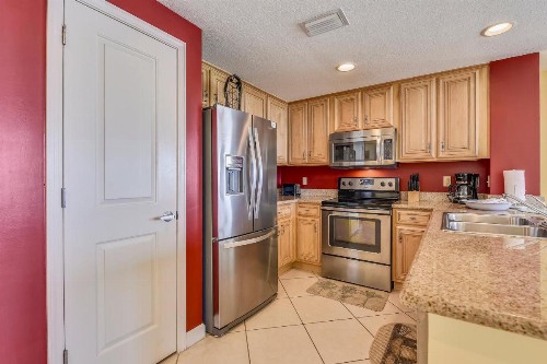 Marisol Condominiums #202 by Book That Condo - image 7