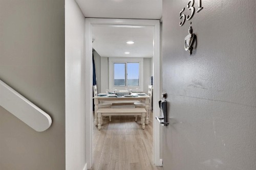 Sun' Corked by Book That Condo - image 10