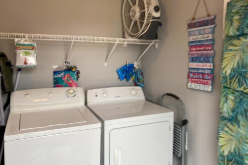 Our Wine Down Beach House - image 11