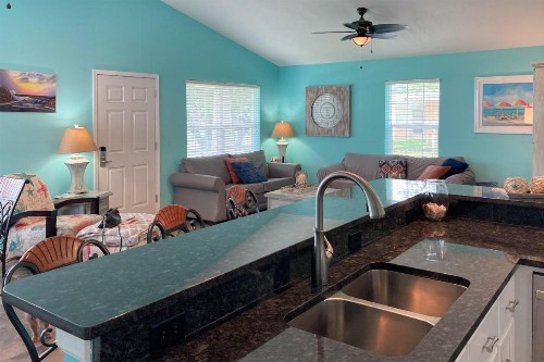 Our Wine Down Beach House - image 3