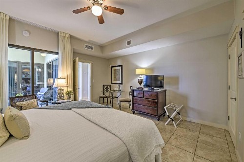 PCB Condo Ocean View Balcony and Beach Access - image 13