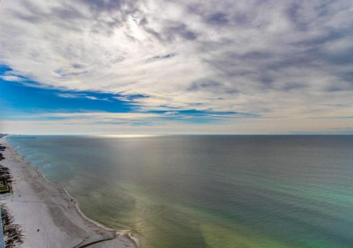Splash Resort Condos by MC Luxury Rentals - image 1