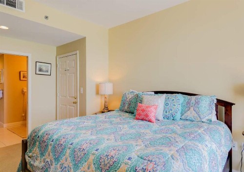 Splash Resort Condos by MC Luxury Rentals - image 8