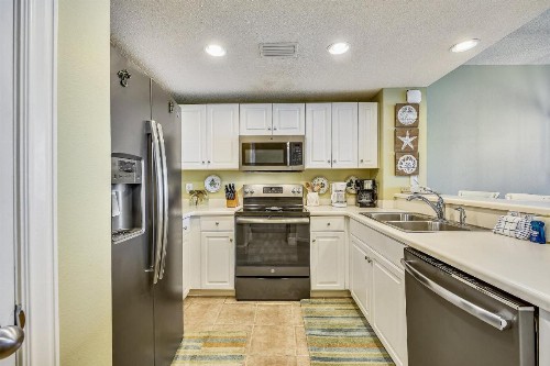 Majestic Beach Resort #1303-2 by Book That Condo - image 10
