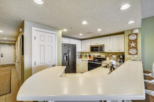 Majestic Beach Resort #1303-2 by Book That Condo - image 11
