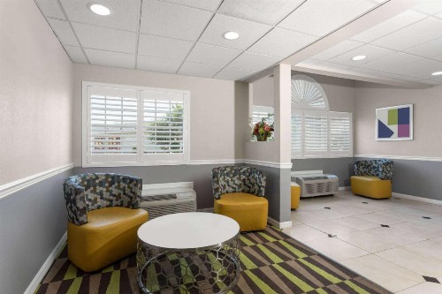 Microtel Inn & Suites by Wyndham Panama City - image 44