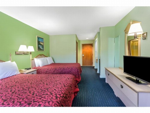 Days Inn by Wyndham Panama City/Callaway - image 25