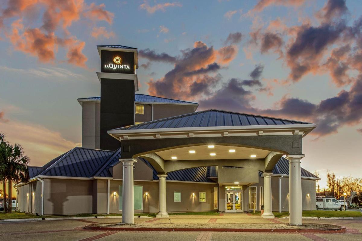 La Quinta Inn & Suites by Wyndham Panama City - main image