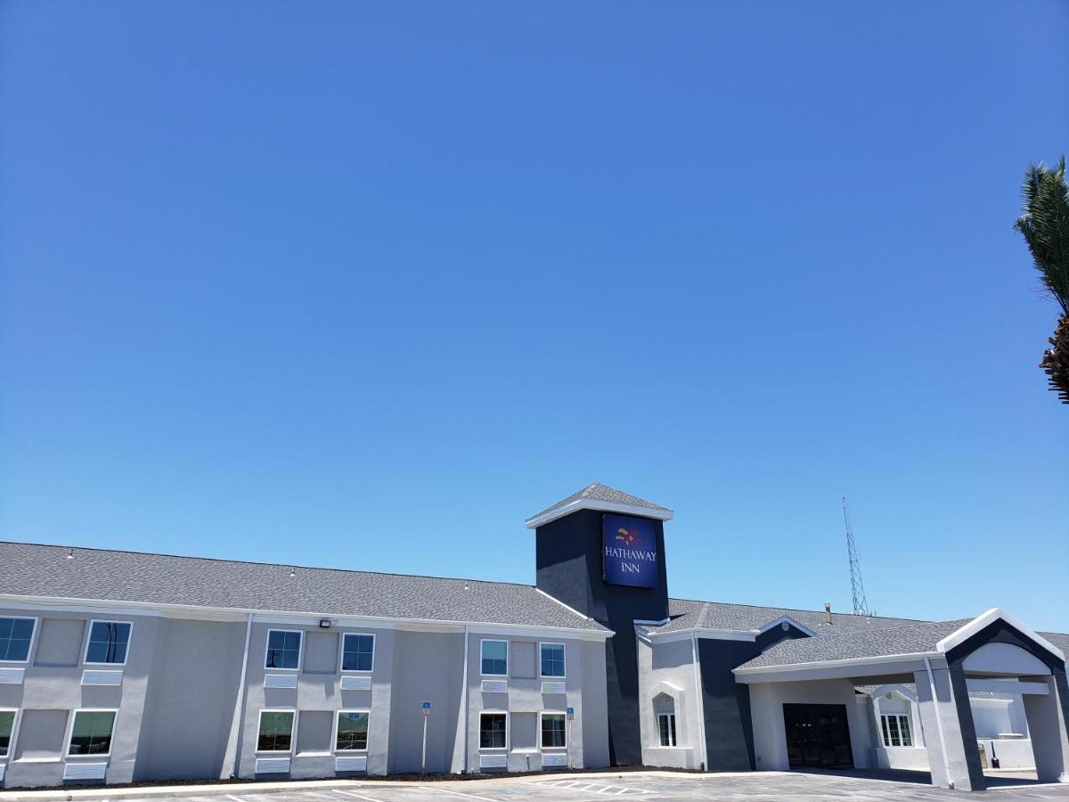 Hathaway Inn - image 4