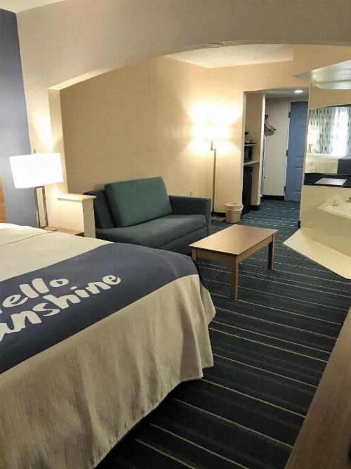 Days Inn by Wyndham Panama City - image 28