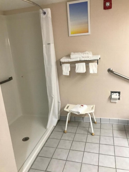 Days Inn by Wyndham Panama City - image 4