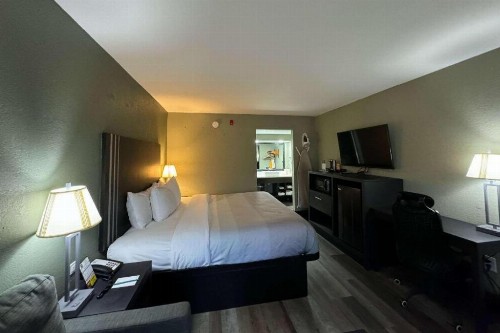Quality Inn & Suites Panama City - image 15
