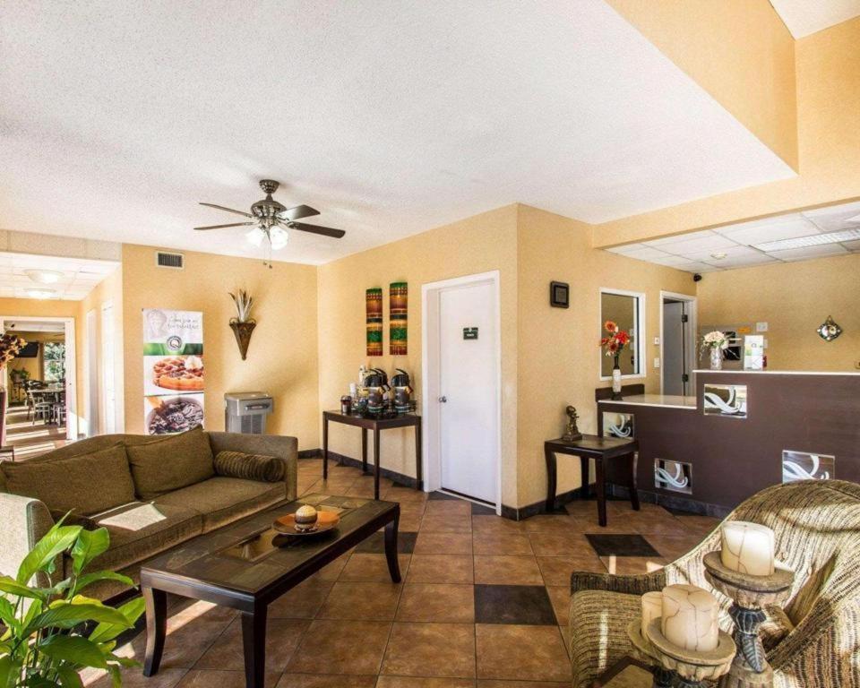 Quality Inn & Suites Panama City - image 3