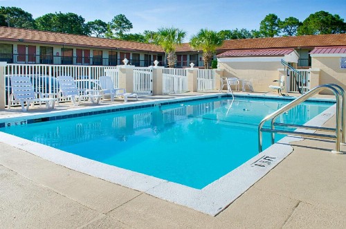 Rodeway Inn Panama City - image 3