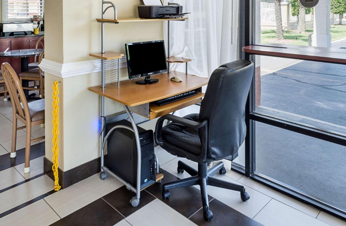 Rodeway Inn Panama City - image 6