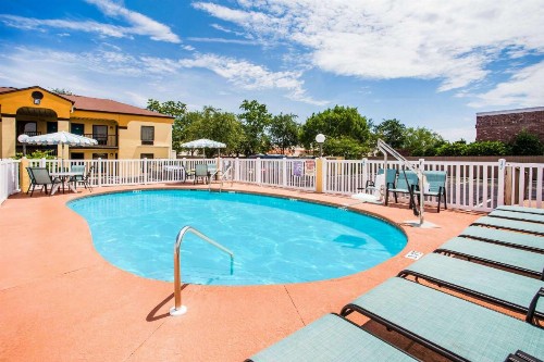 Howard Johnson by Wyndham Panama City - image 16