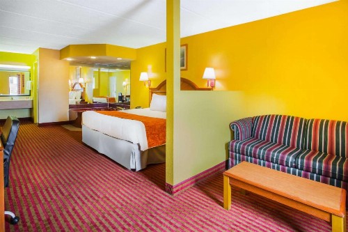 Howard Johnson by Wyndham Panama City - image 17
