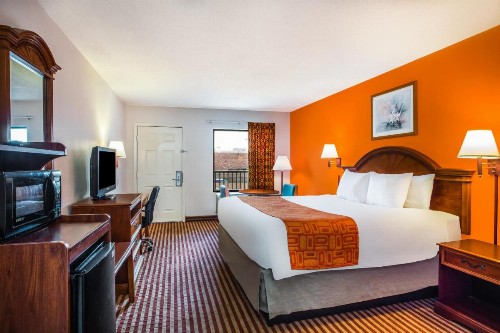 Howard Johnson by Wyndham Panama City - image 5