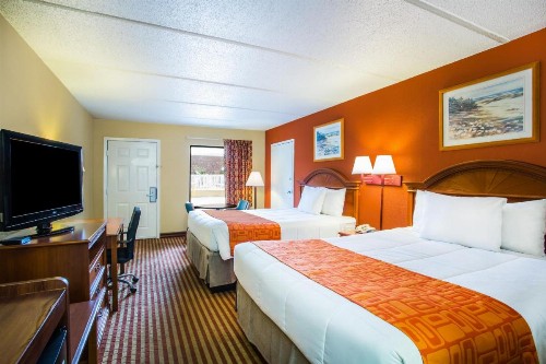 Howard Johnson by Wyndham Panama City - image 7