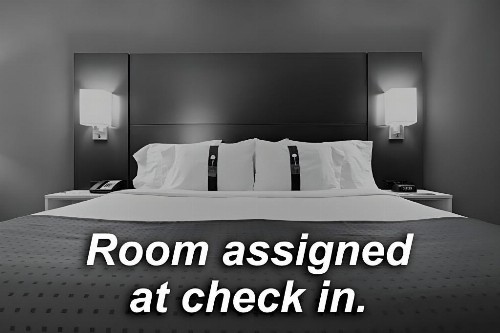 Holiday Inn Express Hotel & Suites Panama City-Tyndall - image 13