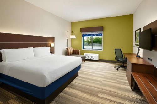 Holiday Inn Express Hotel & Suites Panama City-Tyndall - image 25