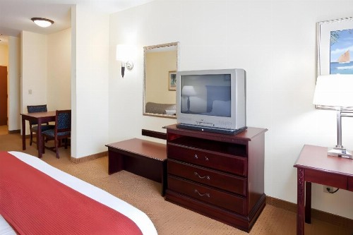 Holiday Inn Express Hotel & Suites Panama City-Tyndall - image 29