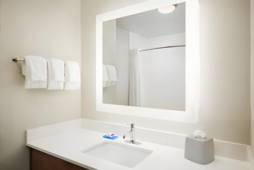 Holiday Inn Express Hotel & Suites Panama City-Tyndall - image 36