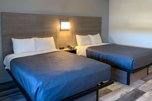 Suburban Extended Stay Hotel near Panama City Beach - image 9