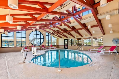 Comfort Suites Panama City near Tyndall AFB - image 27