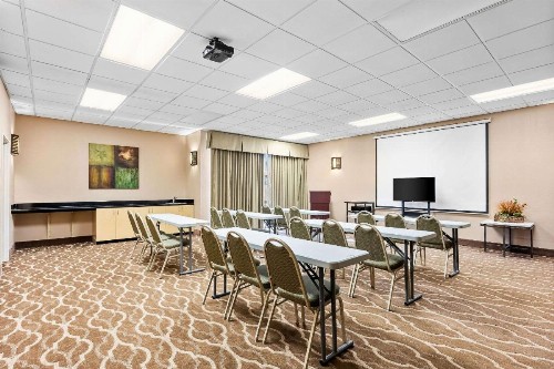 Comfort Suites Panama City near Tyndall AFB - image 30