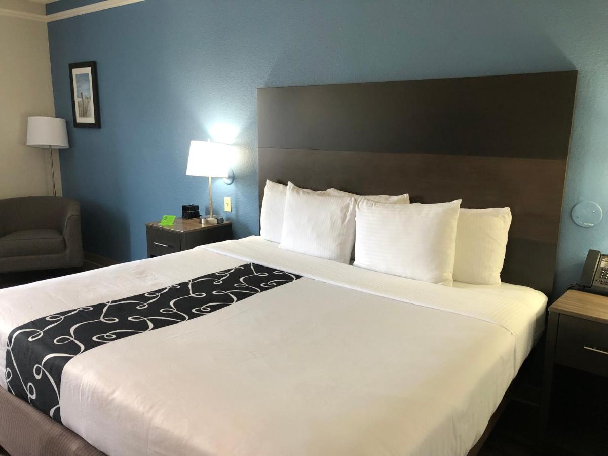 La Quinta by Wyndham Panama City Beach/Thomas Drive - image 3