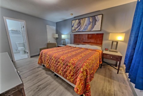 Aqua View Motel - image 11