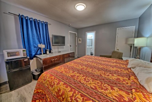 Aqua View Motel - image 12