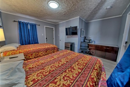 Aqua View Motel - image 15