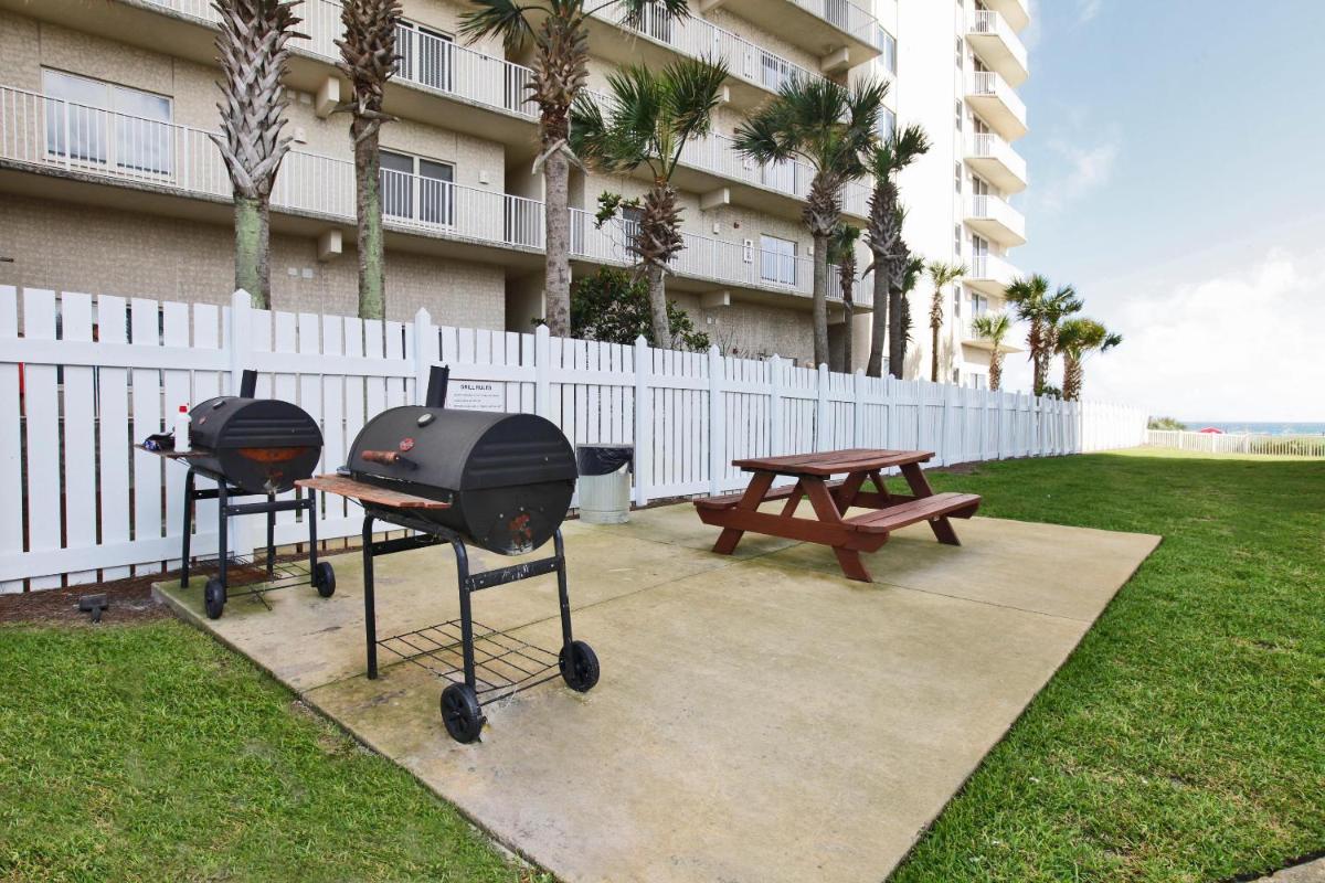 Long Beach Resort by Panhandle Getaways - main image