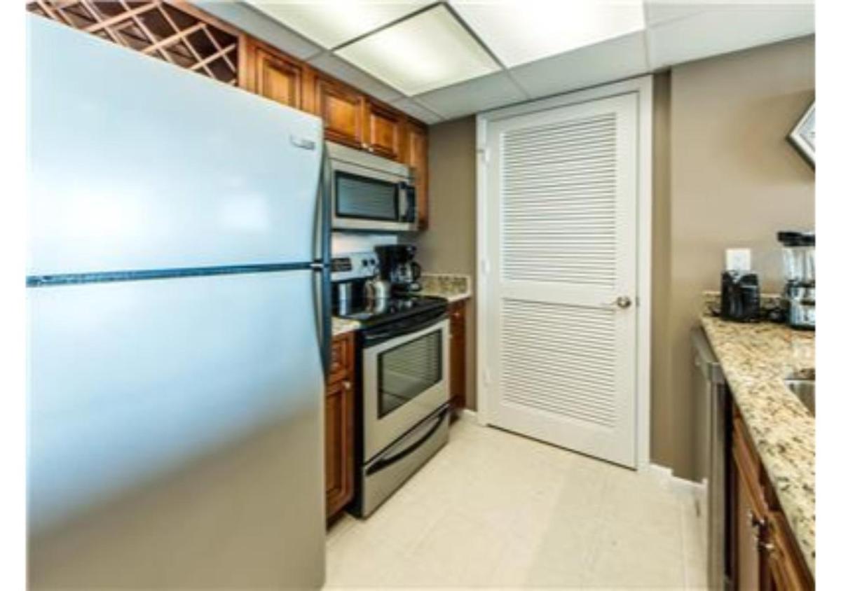 Long Beach Resort 4-902 by RealJoy Vacations - image 5