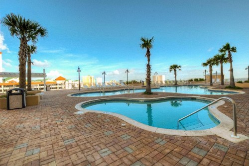 Laketown Wharf 1136 By ZIA VR - image 8