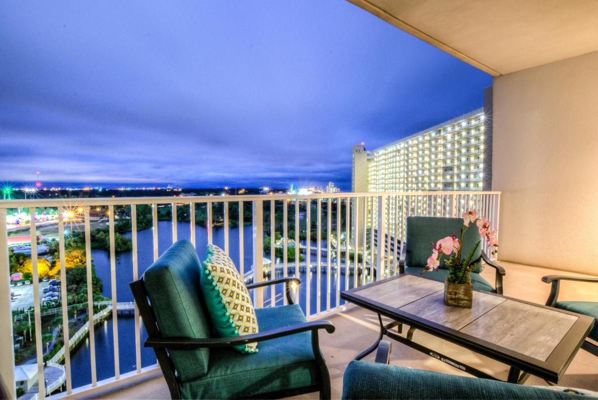 Laketown Wharf 1435 By ZIA VR - image 3