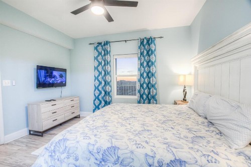 Laketown Wharf 1435 By ZIA VR - image 34