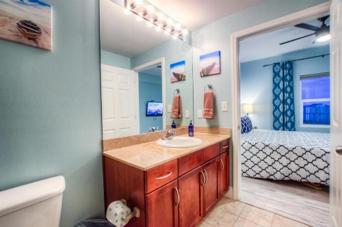 Laketown Wharf 1135 By ZIA VR - image 15