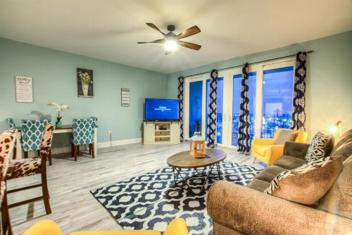 Laketown Wharf 1135 By ZIA VR - image 6