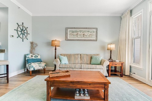 Reflections At Bay Point 407 - image 6