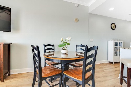 Reflections At Bay Point 407 - image 8