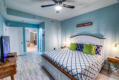 Laketown Wharf 630 By ZIA VR - image 40