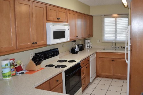 Regency Towers - image 12