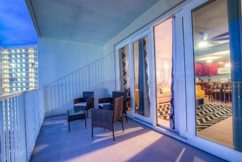 Laketown Wharf 1436 By ZIA VR - image 31