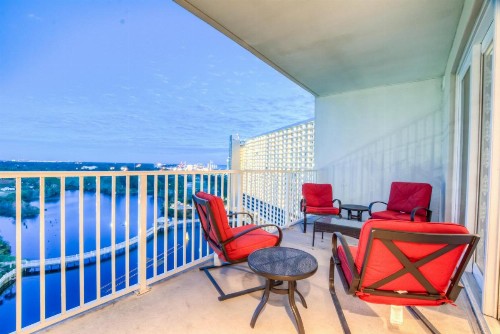 Laketown Wharf 1436 By ZIA VR - image 43