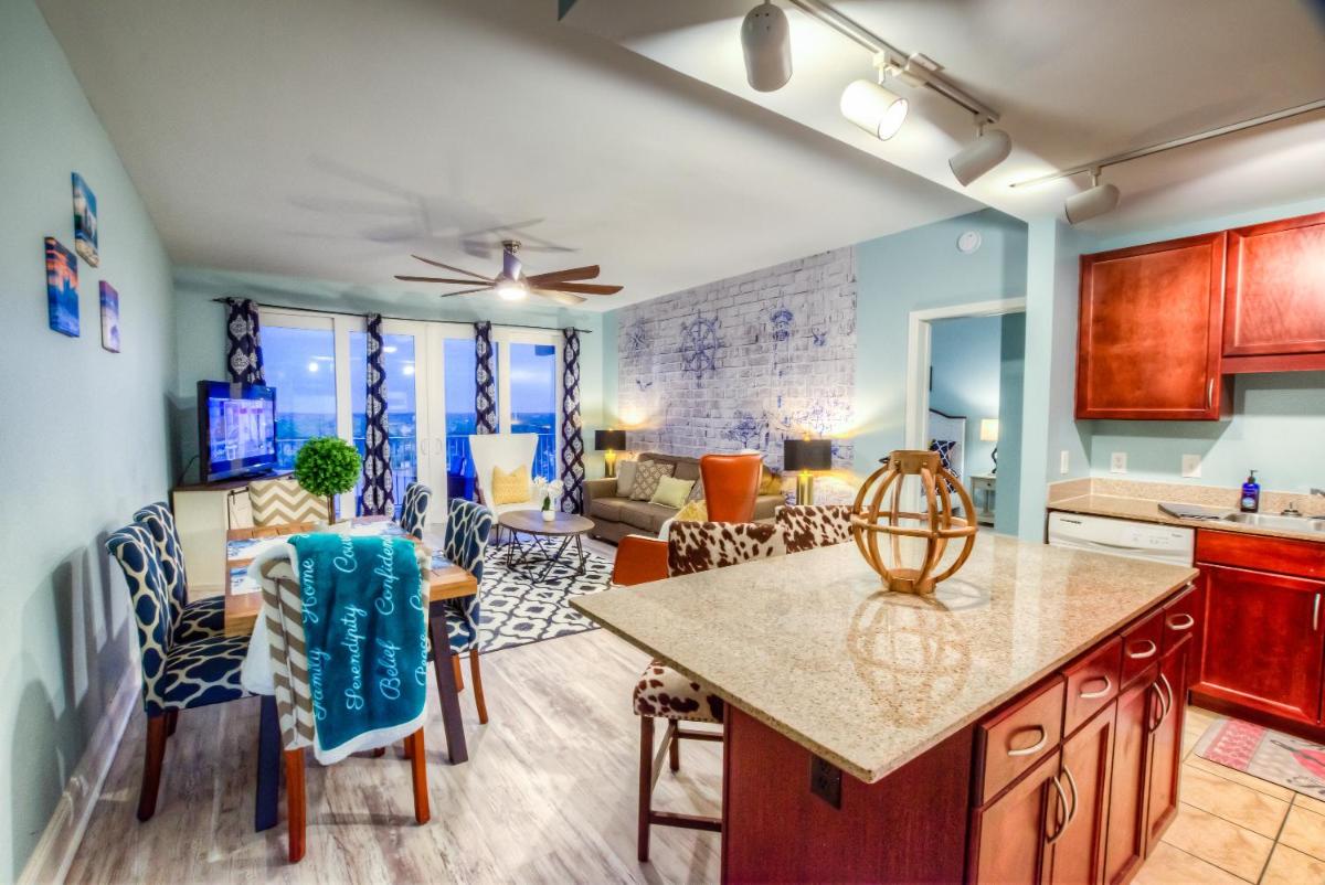 Laketown Wharf 929 By ZIA VR - main image